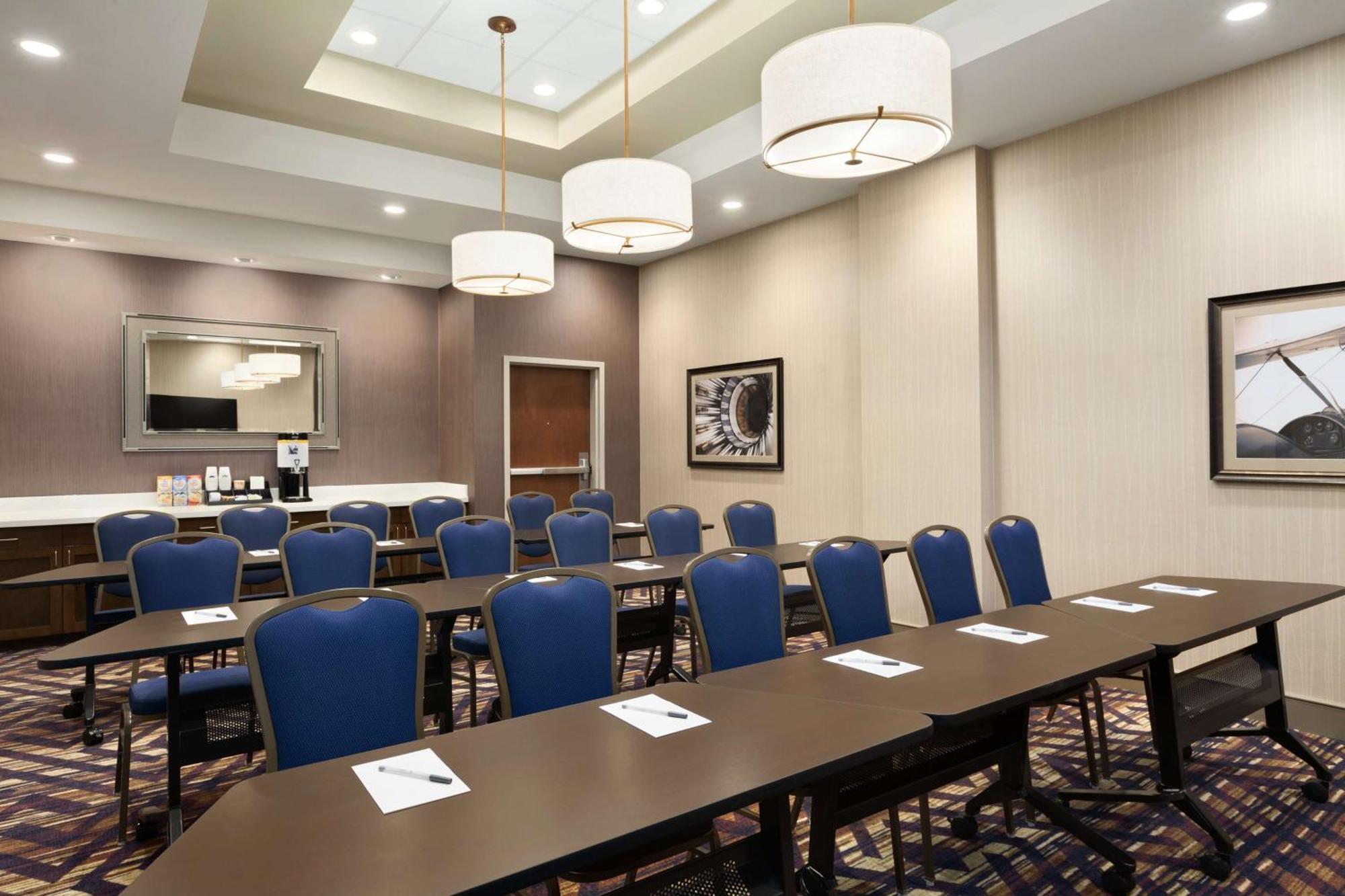 Hampton Inn&suites Seattle/renton, Wa